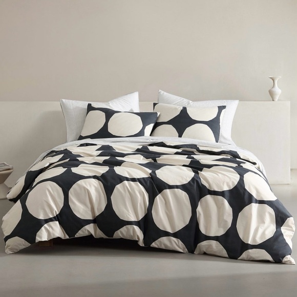 Marimekko Kivet Charcoal / Off White Bedding Queen Sheet Set Designer Brand New